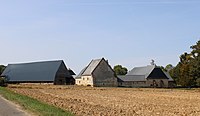 Vue de la ferme depuis la route de Marle.