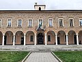 Facciata del Palazzo Baitelli Oldofredi, sede della scuola media di Paderno Franciacorta