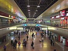South to north glance in Beijing West Railway Station (20151228190532).jpg