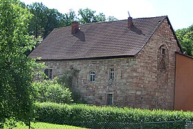 Ruines de l'ancienne église abbatiale