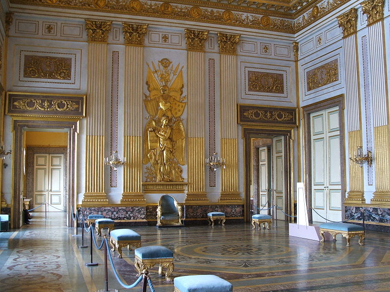 800px Caserta reggia 15 4 05 036