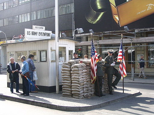 Checkpoint Charlie (2007)