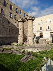 Doric columns from the Temple of Poseidon in Taras (now Taranto); legacy of its Greek origins Colonne Doriche.JPG