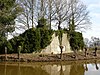 Fort bij Tienhoven: Ruineuze resten van bomvrij Wachthuis (gebouw B).