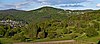 Atzelberg mit Aussichts- und Fernmeldeturm, links Ehlhalten, rechts Eppenhain; (von Westen gesehen)