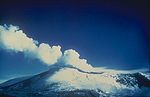 Le volcan Nevado del Ruiz en 1985, peu avant son éruption.
