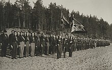 At Kuortane camp in 1935. Sinimusta-jarjeston katselmus Kuortaneella 1935.jpg