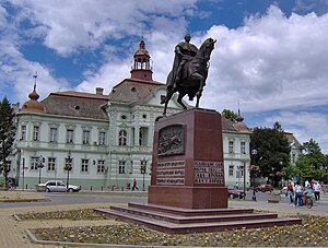 City Hall and monument to King Peter I of Serbia