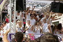 Цюрихский уличный парад 2007 001.jpg