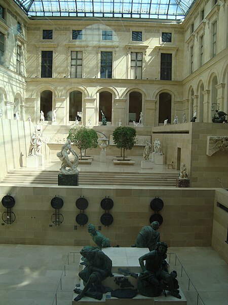 Fichier:Cour Puget du Louvre.JPG