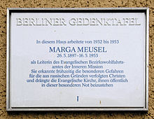 Plaque commemorating Marga Meusel Gedenktafel Teltower Damm 4 Marga Meusel.JPG
