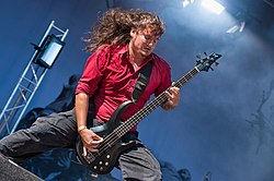 Bassist der Band Heaven Shall Burn (von Ritchyblack)