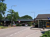 The intersection in the 'middle' of the station, the exact province border.