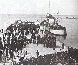 Italian troops landing in Trieste, 3 November 1918 Liberazione di Trieste.jpg