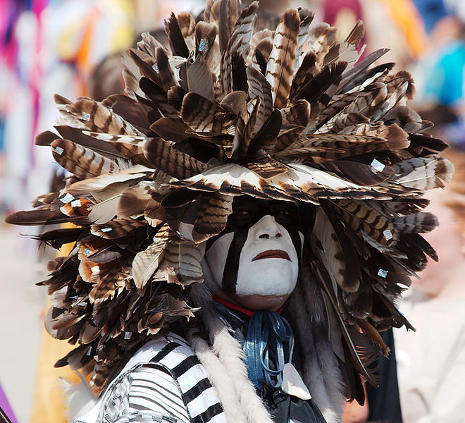 660px-Native_American_PowWow_9488.jpg