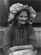 Old woman in sunbonnet, Appalachen