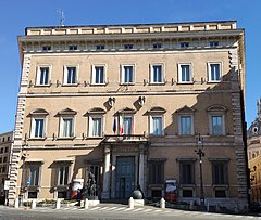 Палаццо Валентини в Риме.jpg