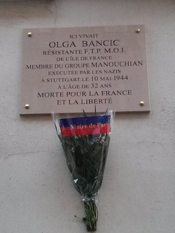 Plaque en mémoire de Olga Bancic, posée au 114 rue du Château à Paris 14e.