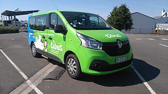 Un Renault Trafic Zen avec la seconde livrée Ti'Bus.