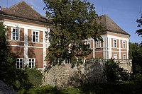 Schloss Schrattenthal, Ostfassade