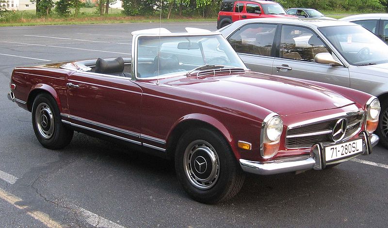 This picture is of a 1971 280SL but it's exactly the same body as the'68