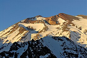 Espiritu Santo overlies Engorda volcano chile rm cajon de maipo.jpg