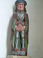 Statue de saint Adrien portant une armure, elle provient de la chapelle détruite Saint-Adrien.