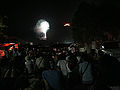 Summer festival di Hakone termaksud api unggun dalam bentuk kanji 大 (dai) dan kembang api