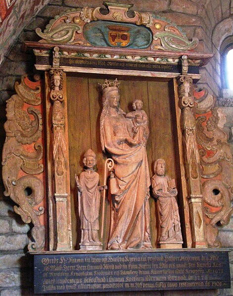 Datei:Husaby Dom Altar kath.JPG