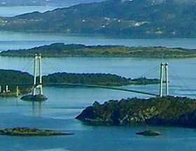 Vue de l'île (au centre de la photo)