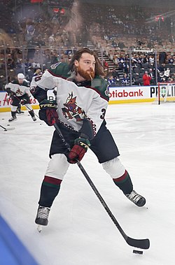 Liam O'Brien playing with the Coyotes in 2022 (Quintin Soloviev).jpg