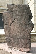 Der Menhir von Krosigk am Landesmuseum für Vorgeschichte in Halle (Saale)