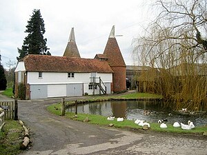A traditional oast at Frittenden, Kent Oasthouse at Cherry Tree Farm, Frittenden.jpg