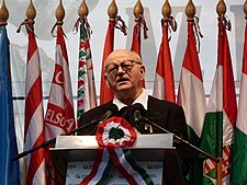 Gyula Popély na shromáždění Jobbiku v Budapešti (březen 2015)