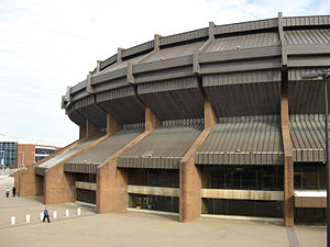 Blick auf die Fassade der Arena (2007)