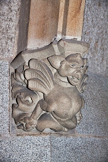 Kragsteinskulptur in der Krypta des Neuen Doms in Linz