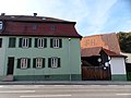 Wohnhaus und Scheune (Sachgesamtheit Ehemaliges Gasthaus zum Ritter St. Georg nebst Scheune)