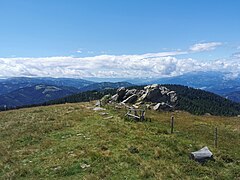 Blick über den Gipfelbereich nach Südwesten