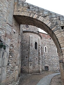 Catedral de Santa Eulàlia (Elna), arcbotant i absis