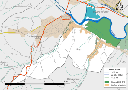 Une partie du territoire communal est incluse dans le site Natura 2000 les « Prairies du Fouzon ».