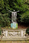 Mackennal's statue at Cliveden