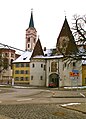 Weißenhorn – Hauptplatz mit altem Rathaus und Oberem Tor