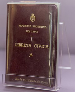 «Llibreta Cívica» d'Eva Perón. Va ser la primera a ser emesa i portava el número 0000001