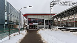 Het stationsgebouw aan de zuidkant