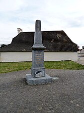 Monument aux morts.