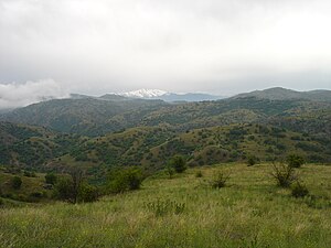Поглед на планината Ниџе со врвот Кајмакчалан