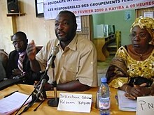 Oumar Mariko. Ein Afrikaner in einem Büro