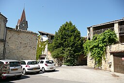 Place à Saint-Laurent-de-Camols. 
 JPG