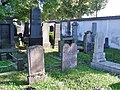Gräber im jüdischen Friedhof
