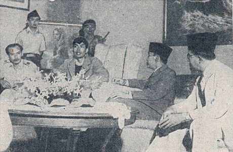 Sukarno talking with Sudirman and TB Simatupang